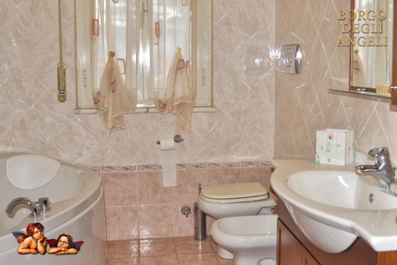 Borgo Degli Angeli Arcola Bed & Breakfast ภายนอก รูปภาพ